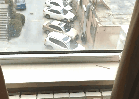 직원 출근하마자 불러서